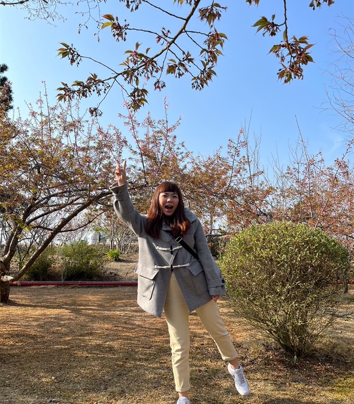 洪育茹  Lulu老師